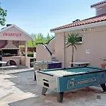 Paradise Standard 7 Апартаменты *